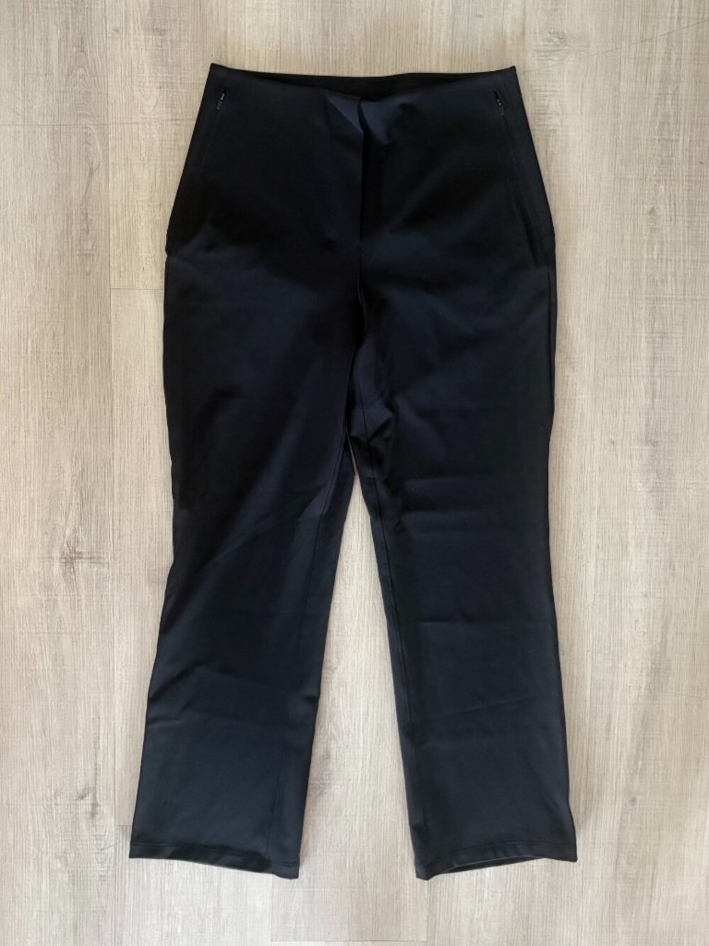 Lululemon - Smooth Fit Pull-On High-Rise Crop Pants - Women 6 - Black